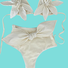 Load image into Gallery viewer, Beach Holiday