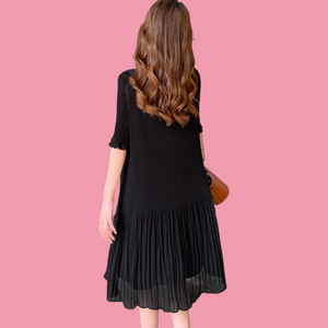 The Chic Maternity Dress