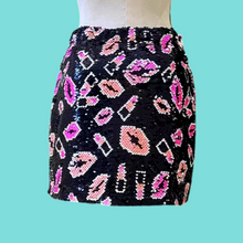 Load image into Gallery viewer, Pass Me The Lipstick